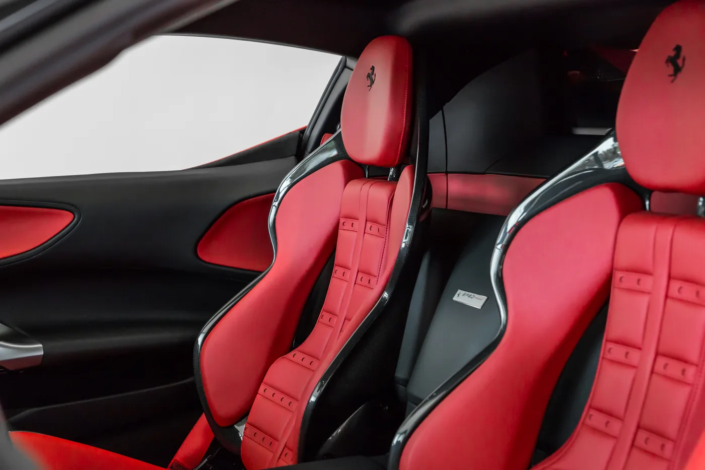 2022 Ferrari SF90 Stradale angeboten von einem Fachhändler in Hengelo, Niederlande, Foto 13 von 15
