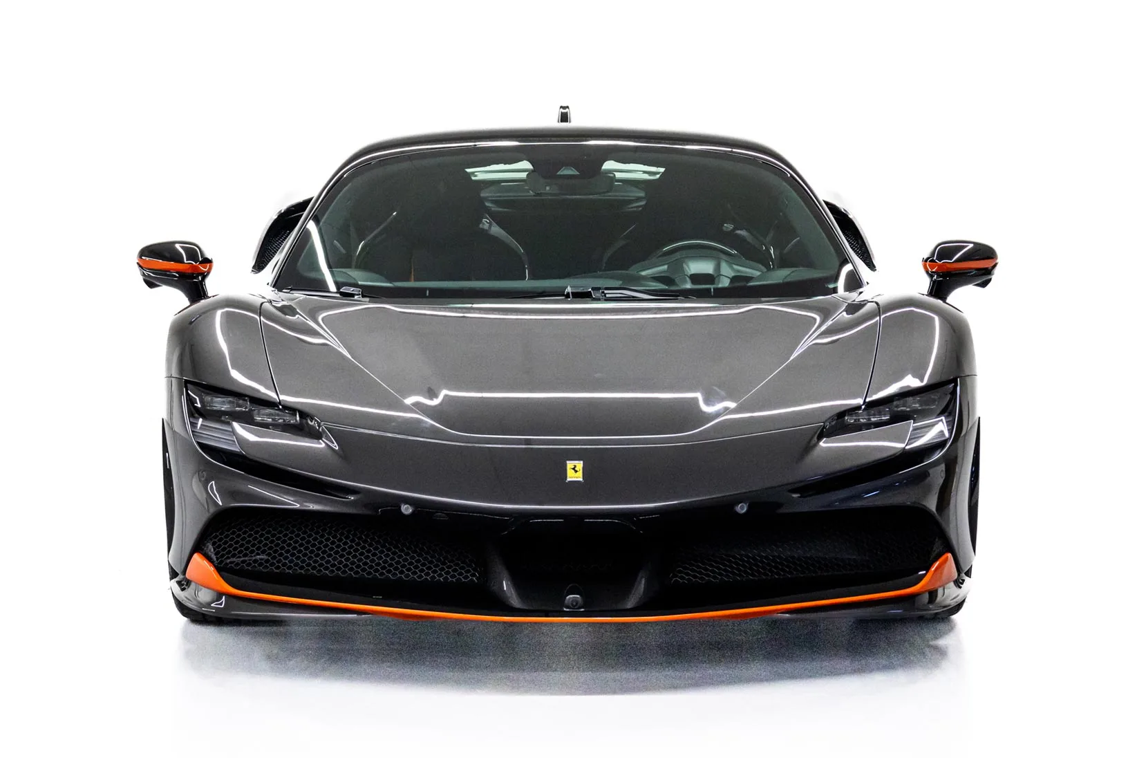 2022 Ferrari SF90 Stradale Tailor Made, 2/30
