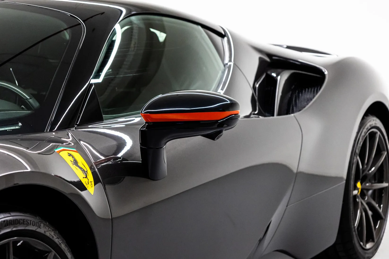 2022 Ferrari SF90 Stradale Tailor Made, 6/30