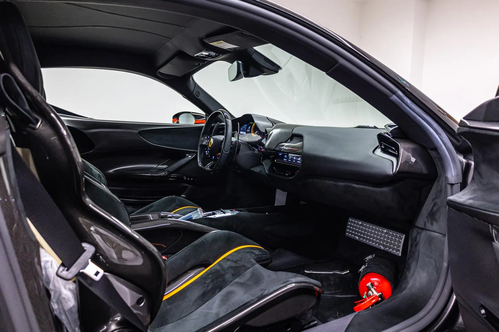 2022 Ferrari SF90 Stradale Tailor Made, 9/30