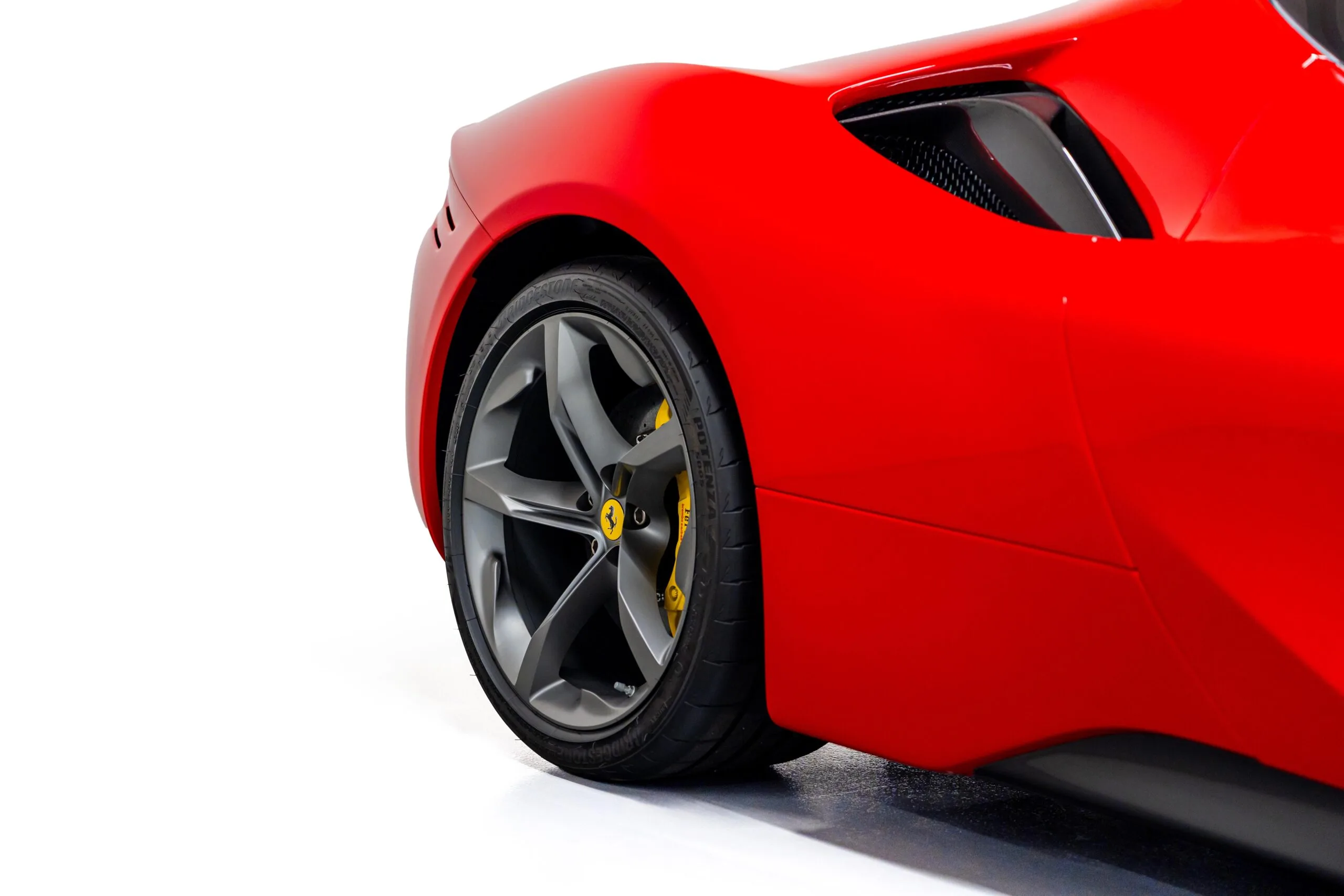 2022 Ferrari SF90 Stradale, 8/20