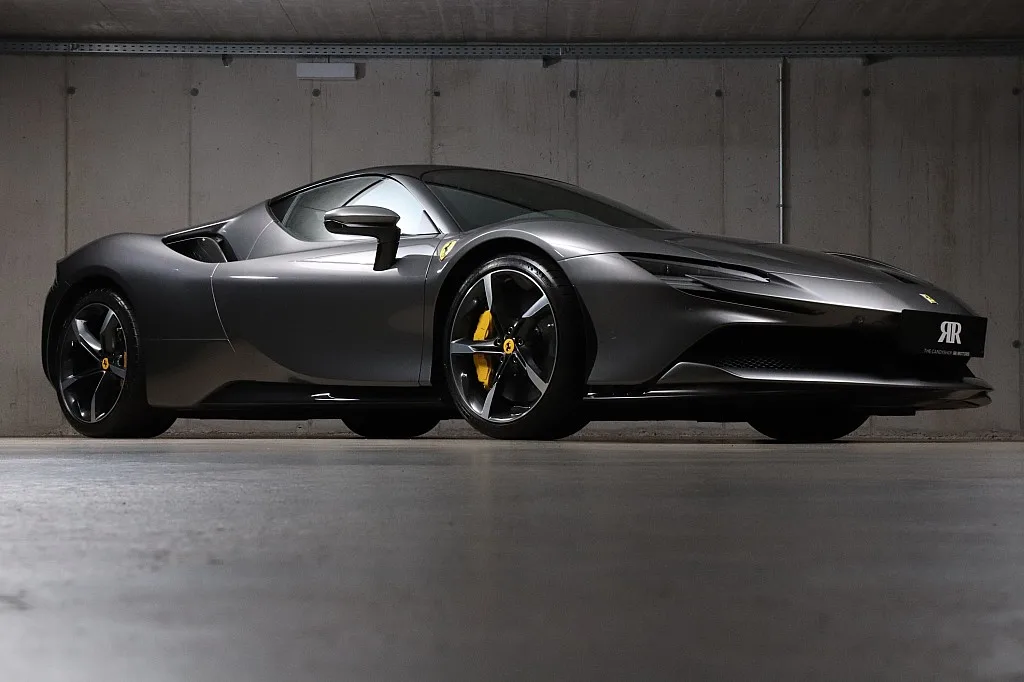 2022 Ferrari SF90 Stradale angeboten von einem Fachhändler in Unterweitersdorf, Österreich, Foto 2 von 15