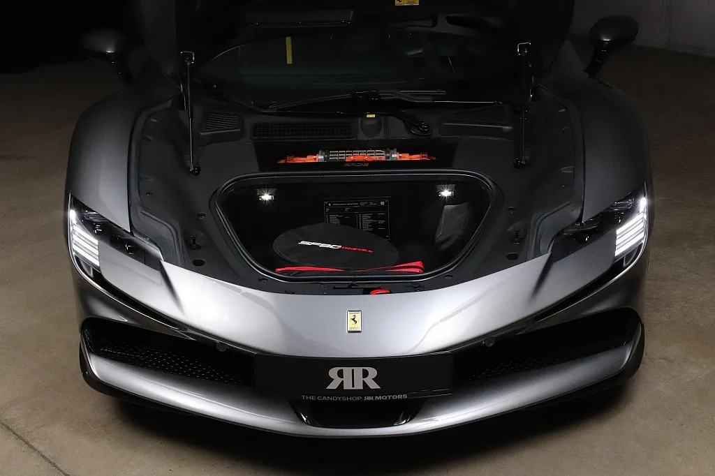 2022 Ferrari SF90 Stradale angeboten von einem Fachhändler in Unterweitersdorf, Österreich, Foto 11 von 15