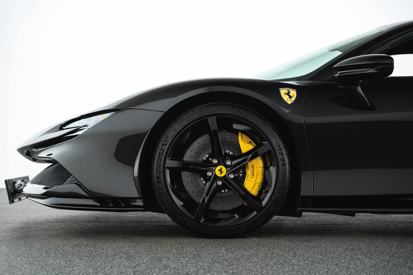 2022 Ferrari SF90 Stradale angeboten von einem Fachhändler in Vösendorf, Österreich, Foto 7 von 15