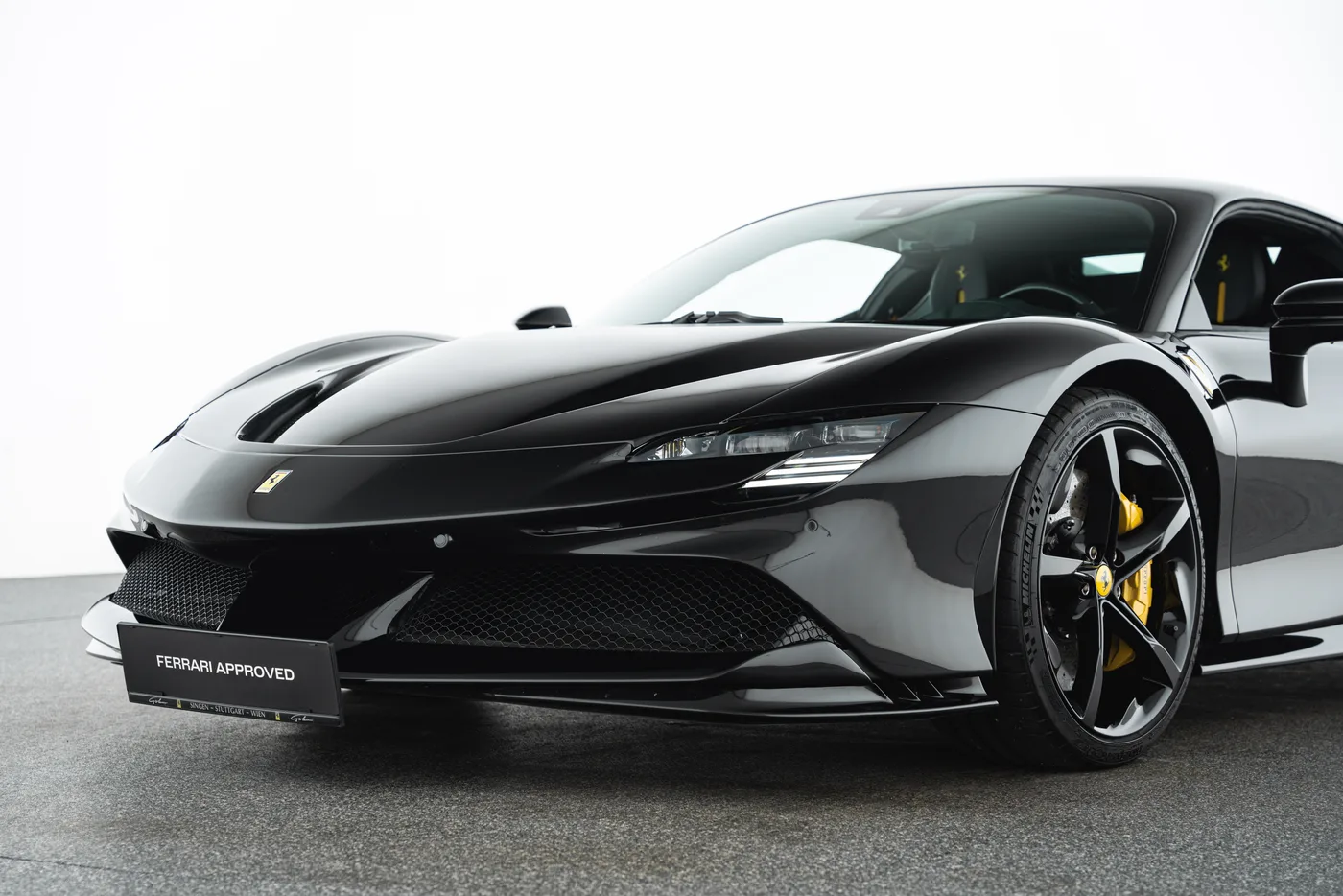 2022 Ferrari SF90 Stradale angeboten von einem Fachhändler in Vösendorf, Österreich, Foto 9 von 15