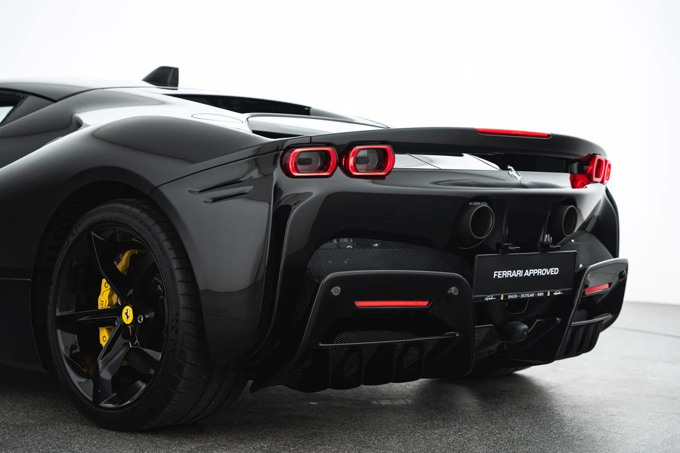 2022 Ferrari SF90 Stradale angeboten von einem Fachhändler in Vösendorf, Österreich, Foto 11 von 15