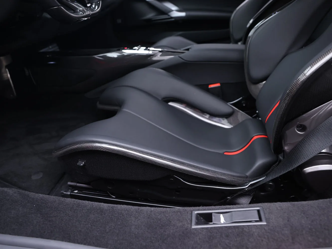 2022 Ferrari SF90 Stradale, 21/30