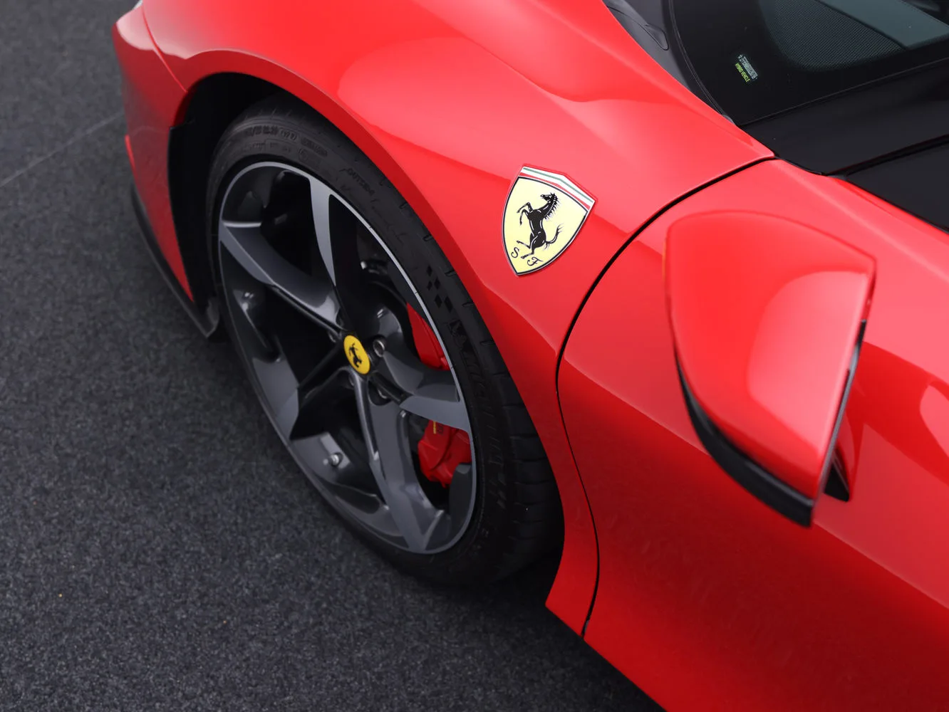 2022 Ferrari SF90 Stradale, 27/30