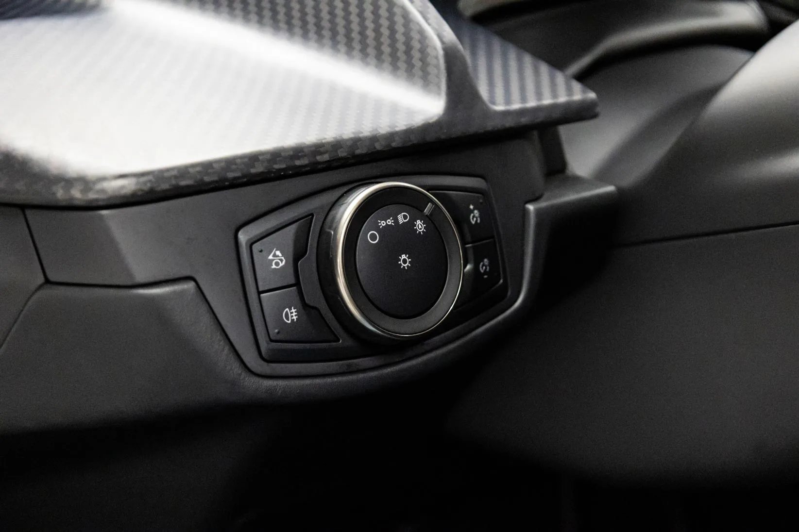 2022 Ford GT Studio Edition, 17/23