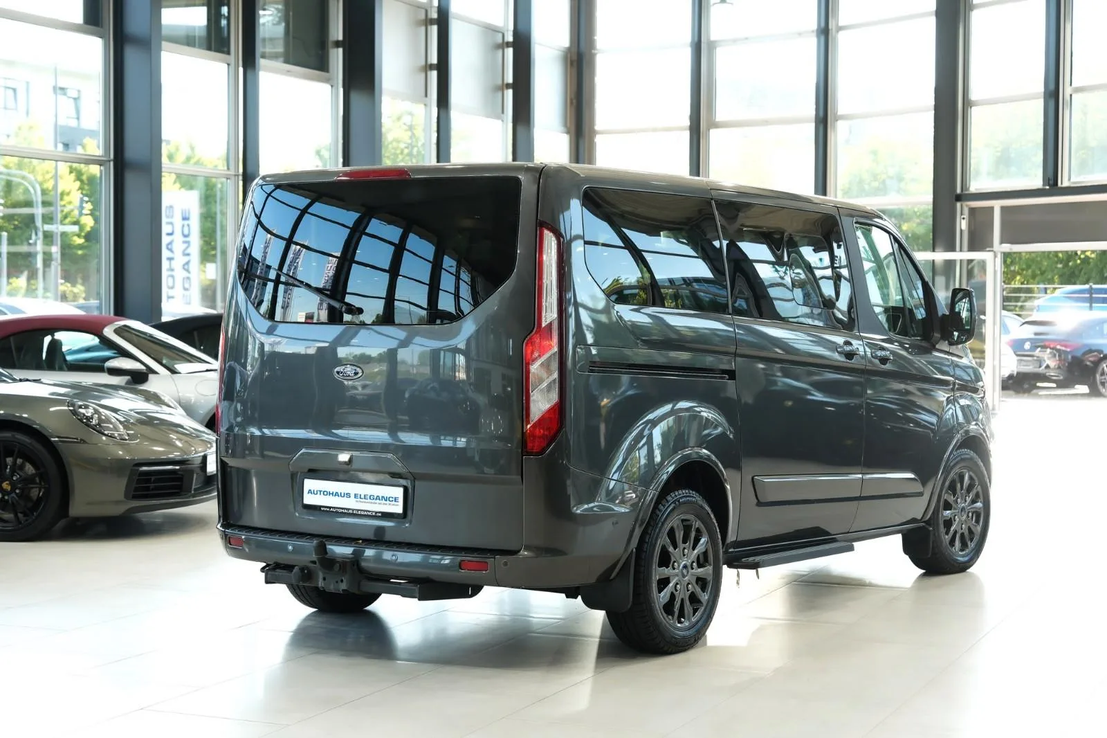 2022 Ford Tourneo Custom Titanium X, 2/20