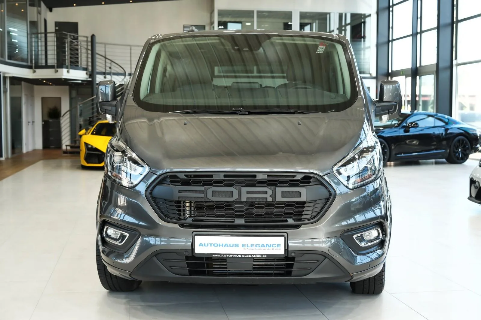 2022 Ford Tourneo Custom Titanium X, 4/20