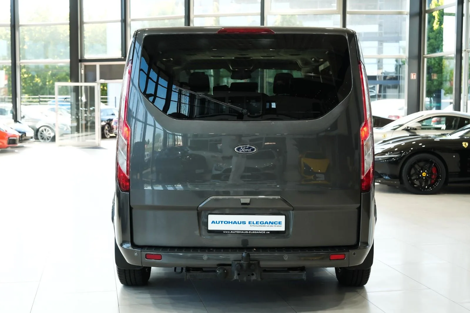 2022 Ford Tourneo Custom Titanium X, 5/20