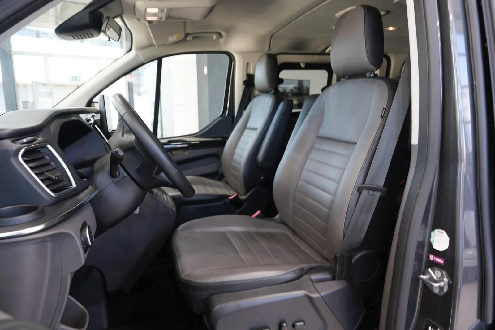2022 Ford Tourneo Custom Titanium X, 11/20