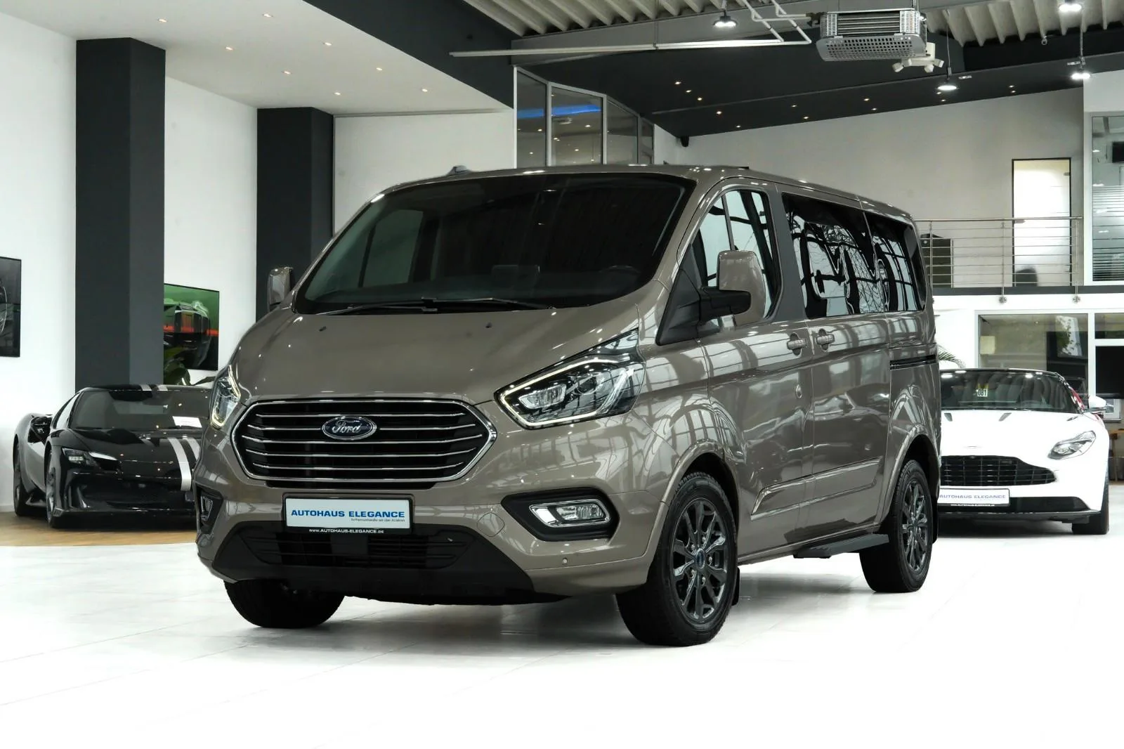 2022 Ford Tourneo Custom Titanium X, 7/25
