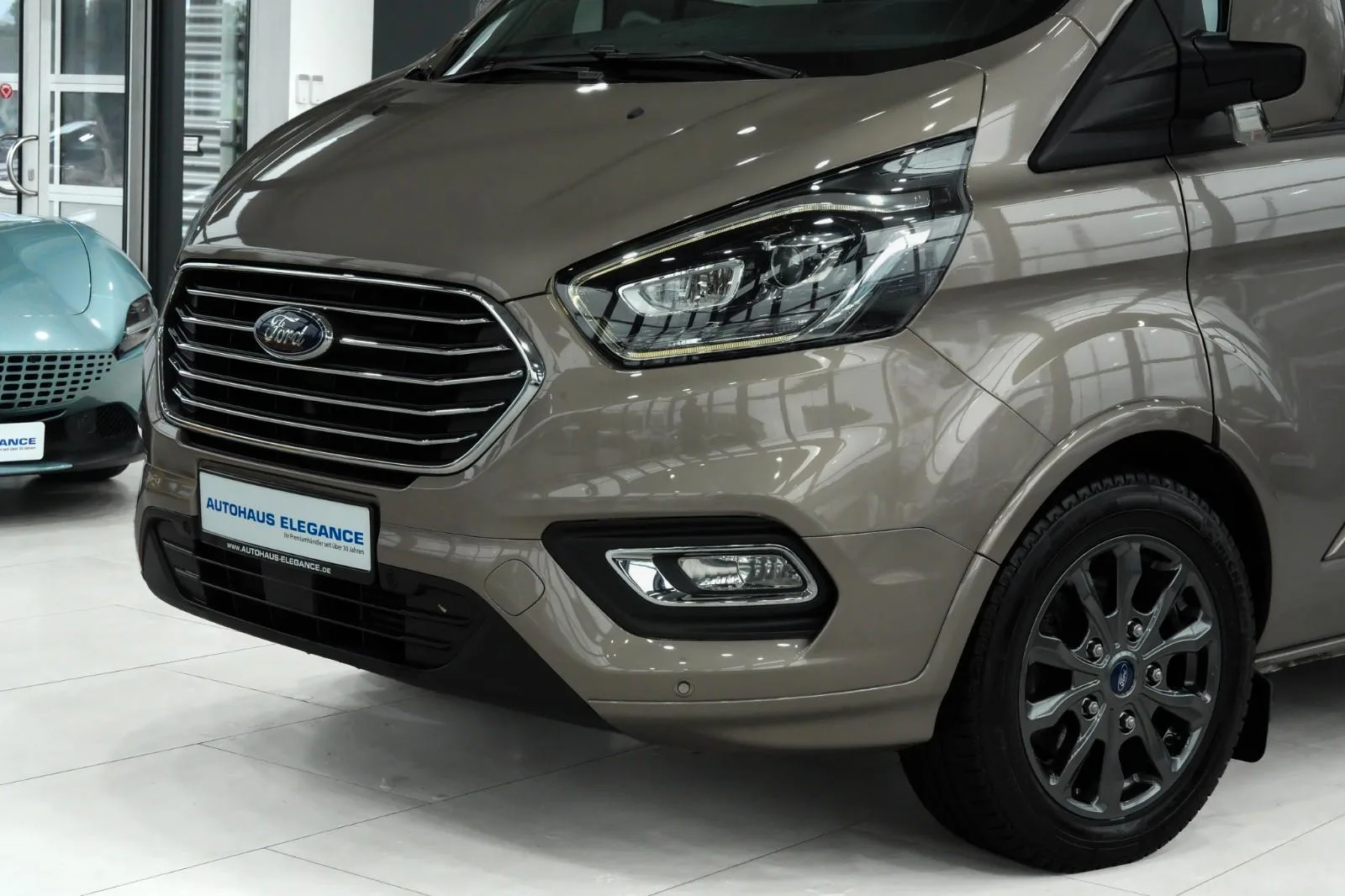 2022 Ford Tourneo Custom Titanium X, 9/25