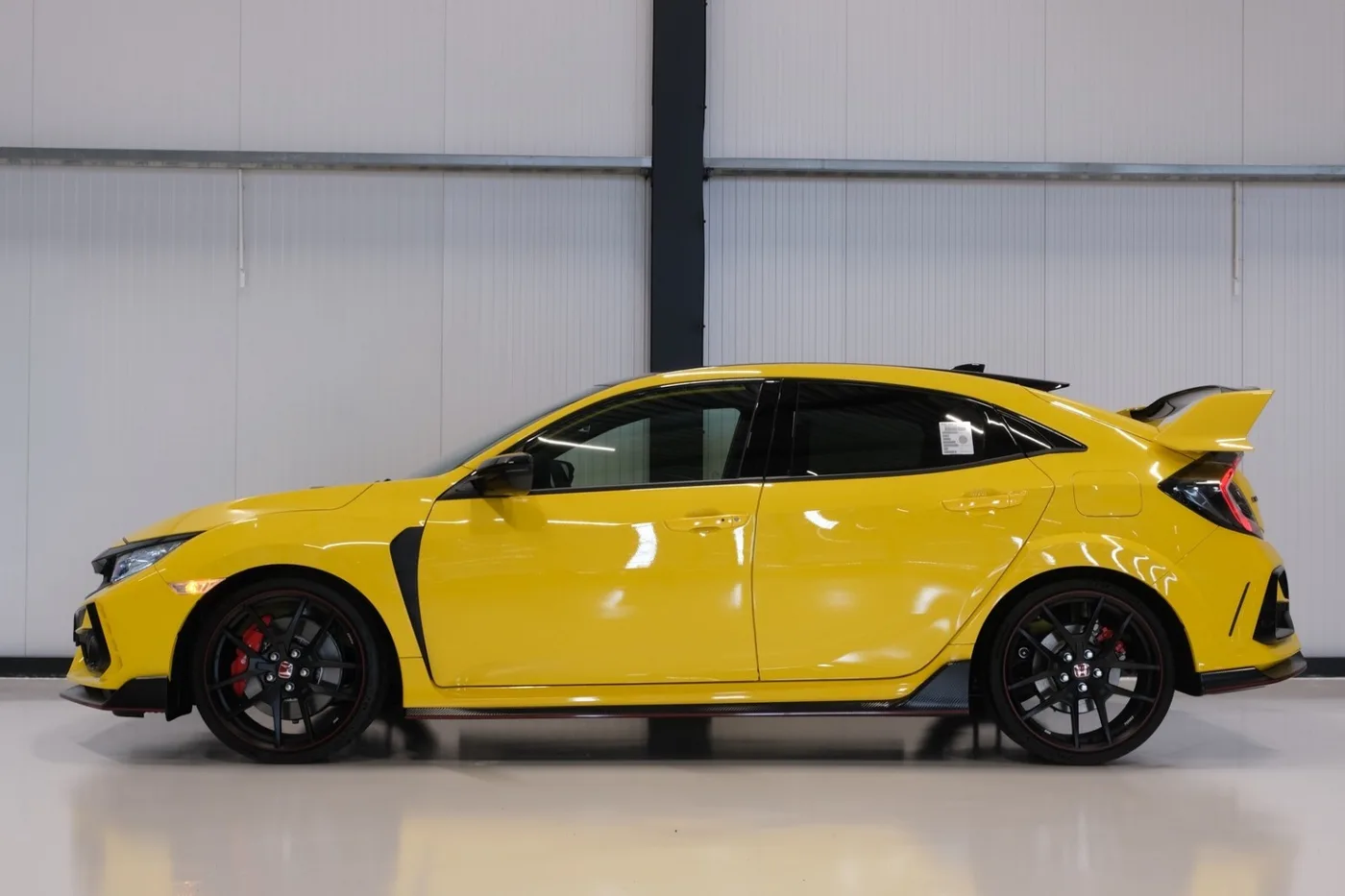 2022 Honda Civic Type R angeboten von einem Oldtimerhändler in Alkmaar, Niederlande, Foto 5 von 15