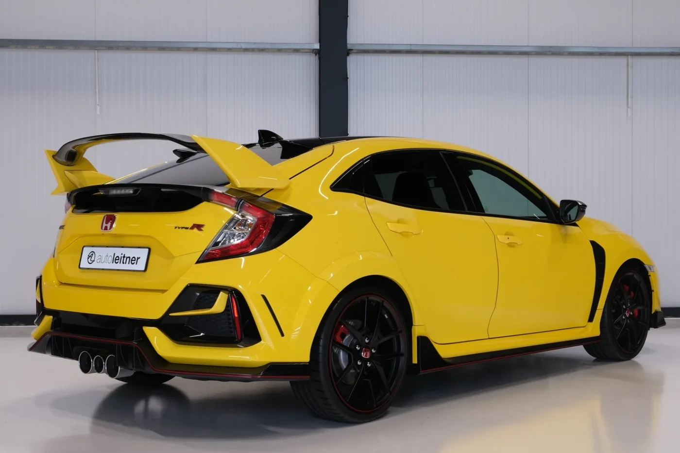 2022 Honda Civic Type R angeboten von einem Oldtimerhändler in Alkmaar, Niederlande, Foto 13 von 15