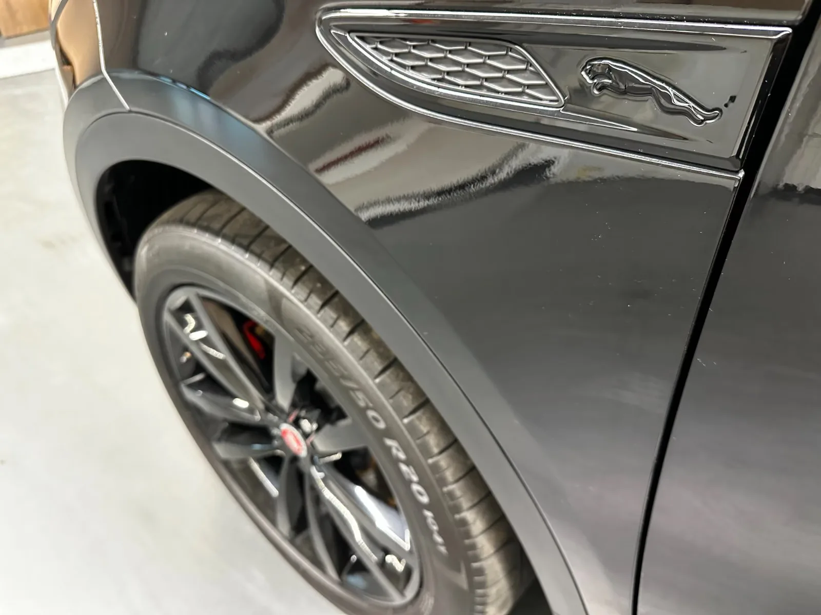 2022 Jaguar E-Pace P300e R-Dynamic S, 3/25
