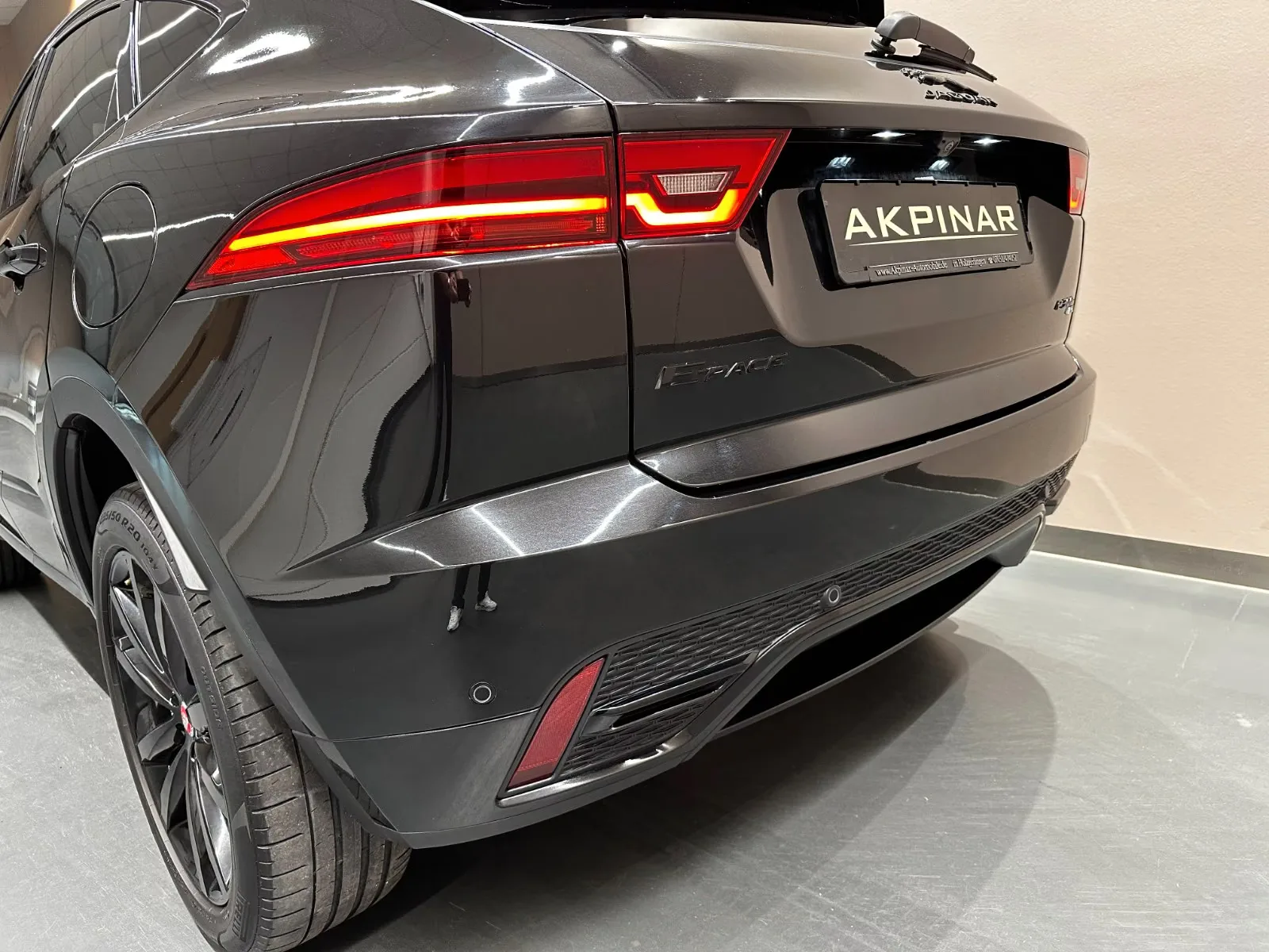 2022 Jaguar E-Pace P300e R-Dynamic S, 5/25