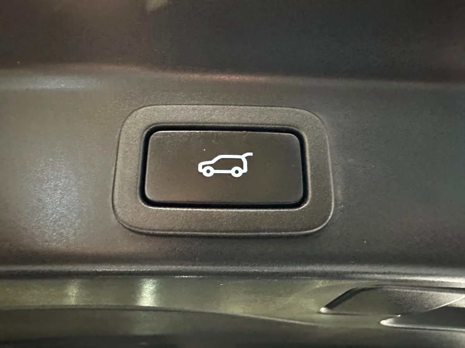 2022 Jaguar F-Pace P400e S, 16/25