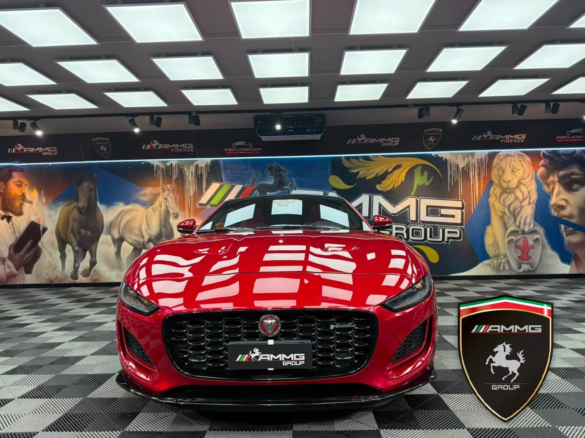 2022 Jaguar F-Type 75 P450 AWD Coupé, 2/15