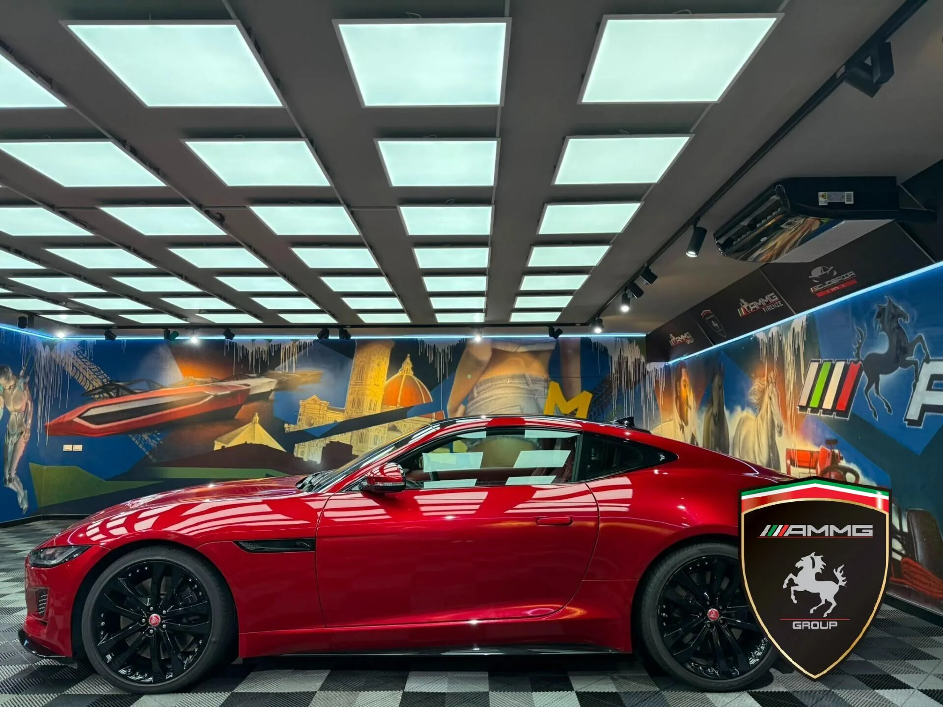 2022 Jaguar F-Type 75 P450 AWD Coupé, 4/15