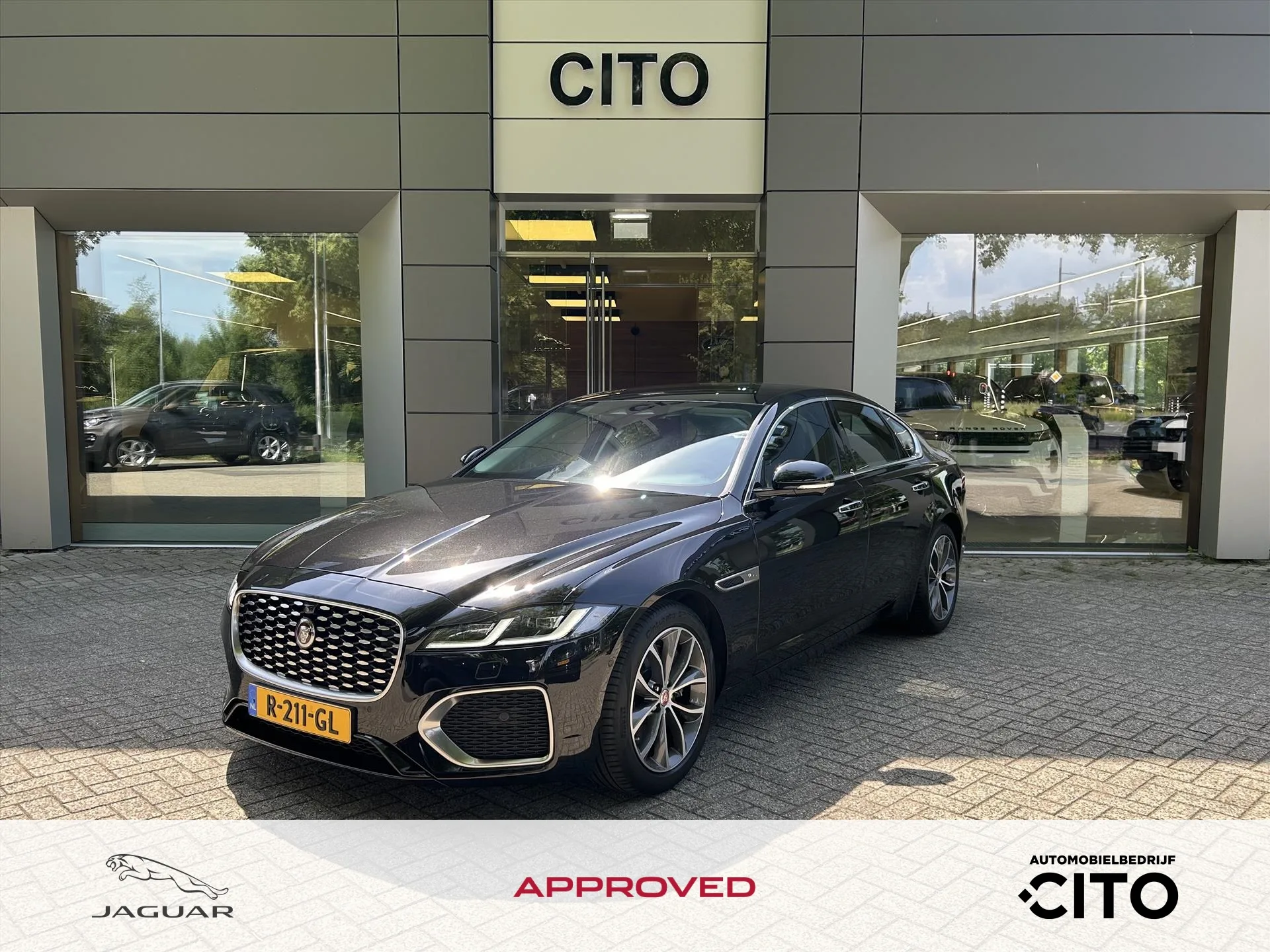 2022 Jaguar XF proposée par un concessionnaire spécialisé à Eindhoven, Pays-Bas, photo principale