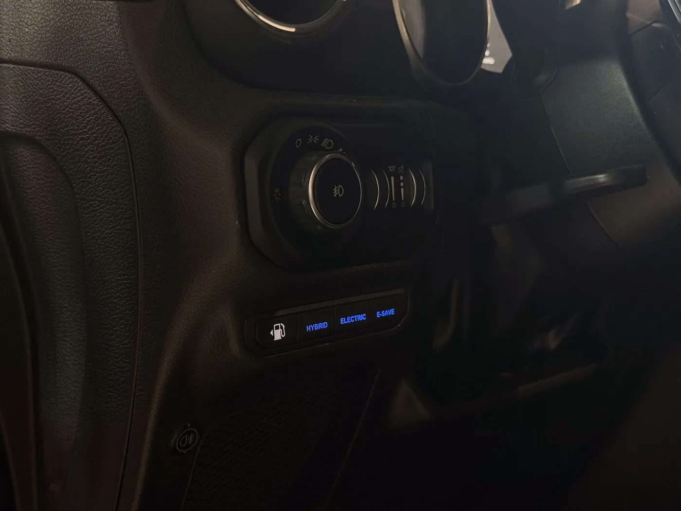2022 Jeep Wrangler Unlimited 4xe, Sahara offered by a specialist dealer in Lucca, Italy, photo 19 of 25