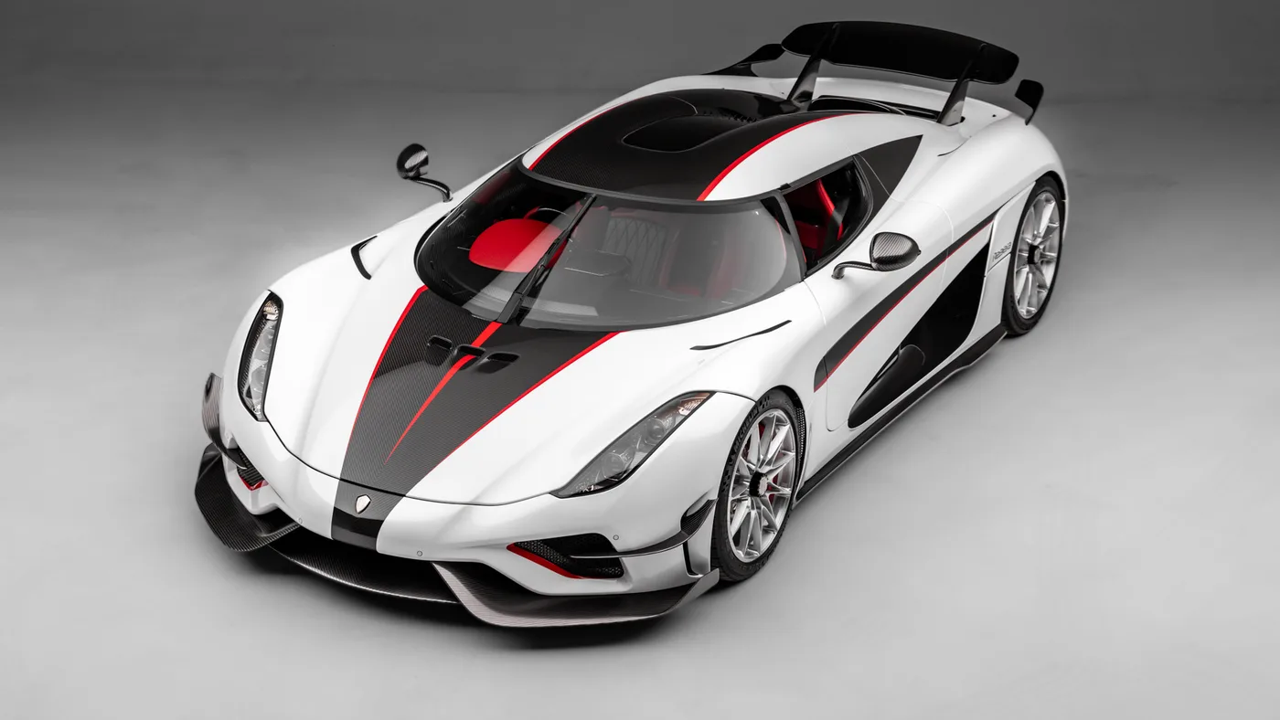 2022 Koenigsegg Regera offered by a specialist dealer in Sunningdale, United Kingdom, photo 4 of 10