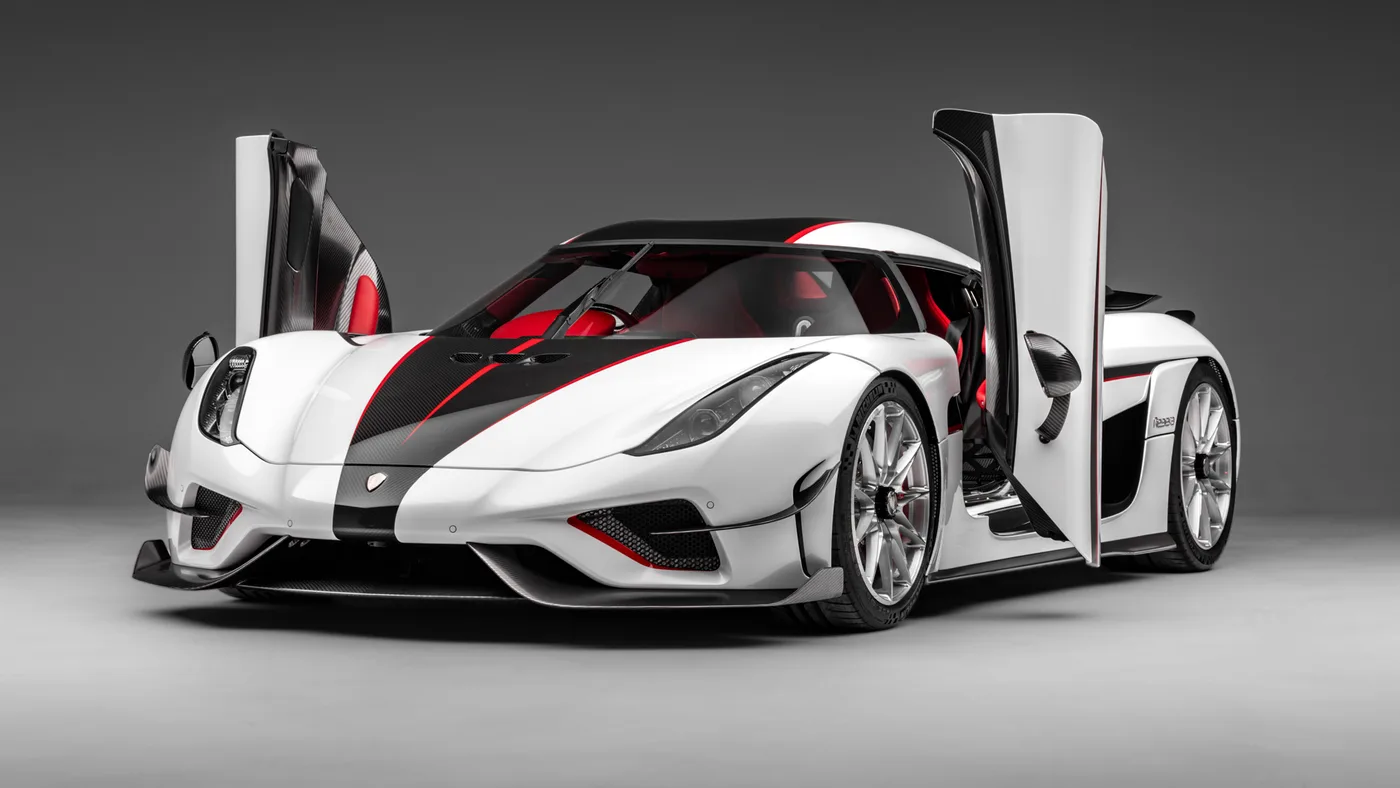 2022 Koenigsegg Regera offered by a specialist dealer in Sunningdale, United Kingdom, photo 7 of 10