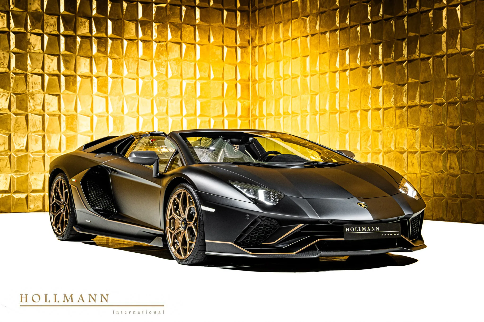 2022 Lamborghini Aventador Ultimae Roadster LP 780-4 angeboten von einem Fachhändler in Stuhr, Deutschland, Hauptfoto