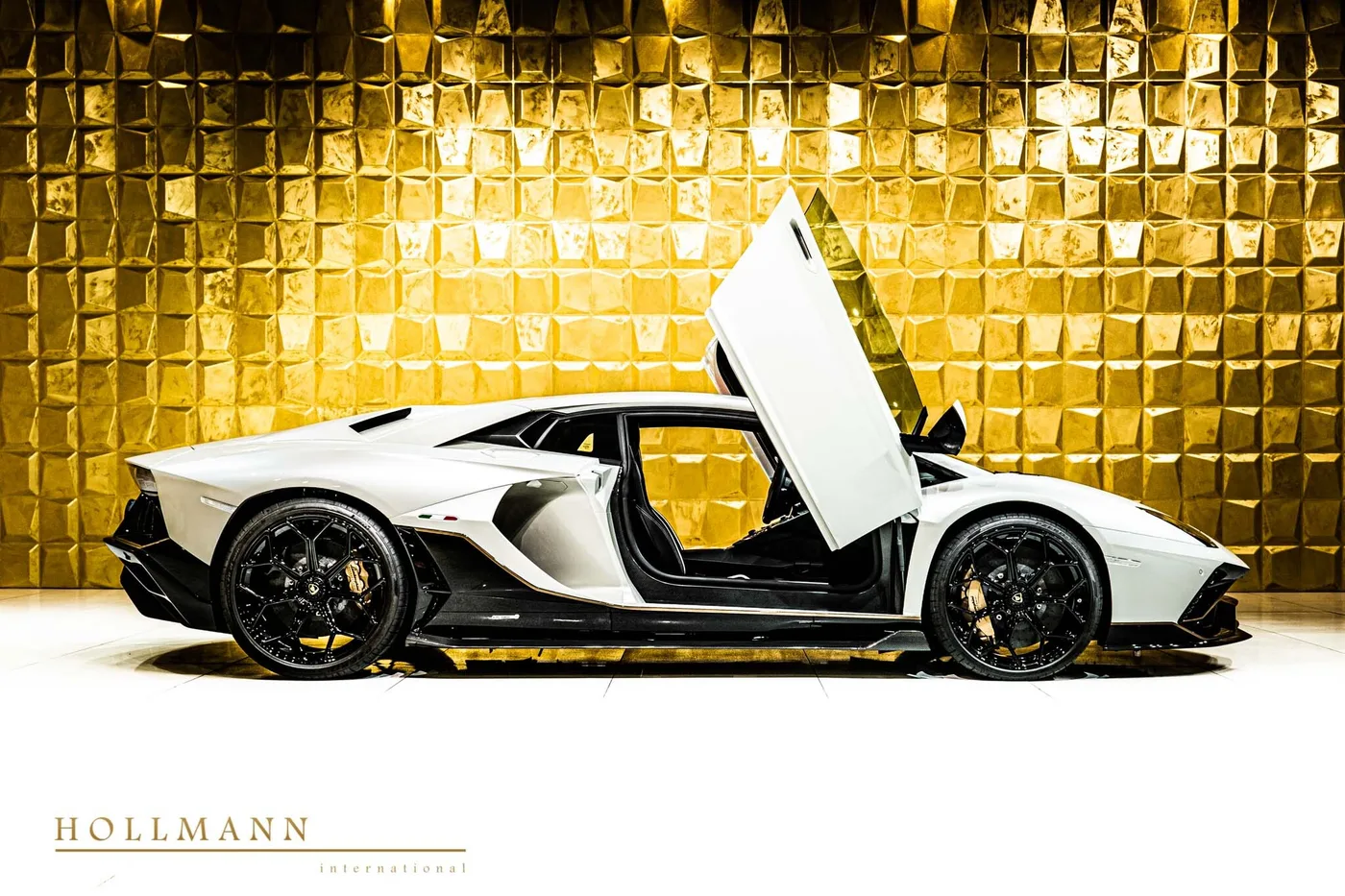 2022 Lamborghini Aventador Ultimae LP 780-4 proposée par un concessionnaire spécialisé à Stuhr, Allemagne, photo 7 sur 8