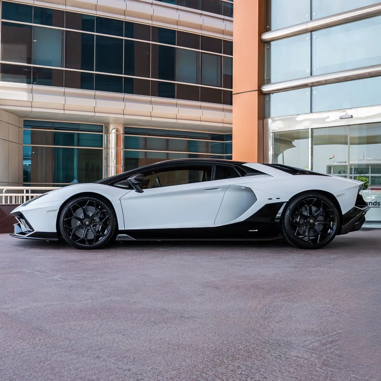 2022 Lamborghini Aventador Ultimae offered by a specialist dealer in Dubai, United Arab Emirates, photo 5 of 10