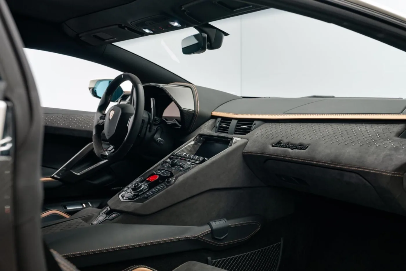 2022 Lamborghini Aventador Ultimae offered by a specialist dealer in Putzbrunn, Germany, photo 15 of 15