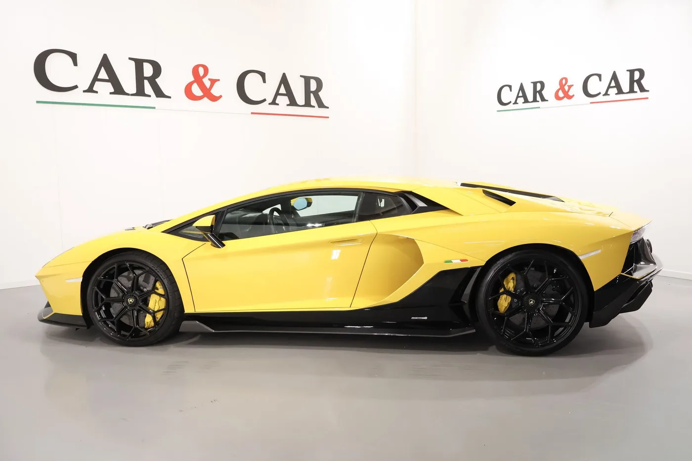 2022 Lamborghini Aventador Ultimae LP 780-4 angeboten von einem Supersportwagenhändler in Zibido San Giacomo, Italien, Foto 6 von 25