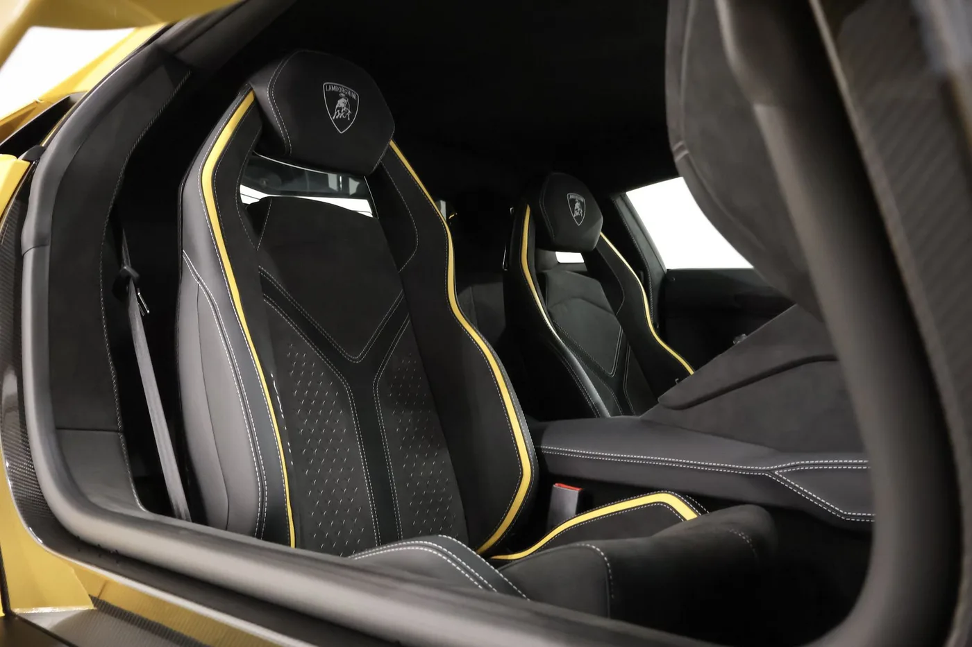 2022 Lamborghini Aventador Ultimae LP 780-4 angeboten von einem Supersportwagenhändler in Zibido San Giacomo, Italien, Foto 10 von 25