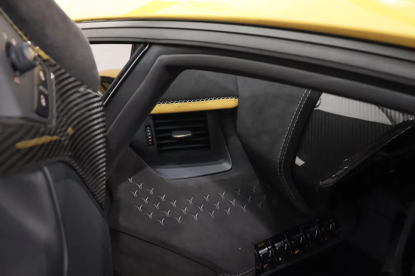 2022 Lamborghini Aventador Ultimae LP 780-4 angeboten von einem Supersportwagenhändler in Zibido San Giacomo, Italien, Foto 17 von 25