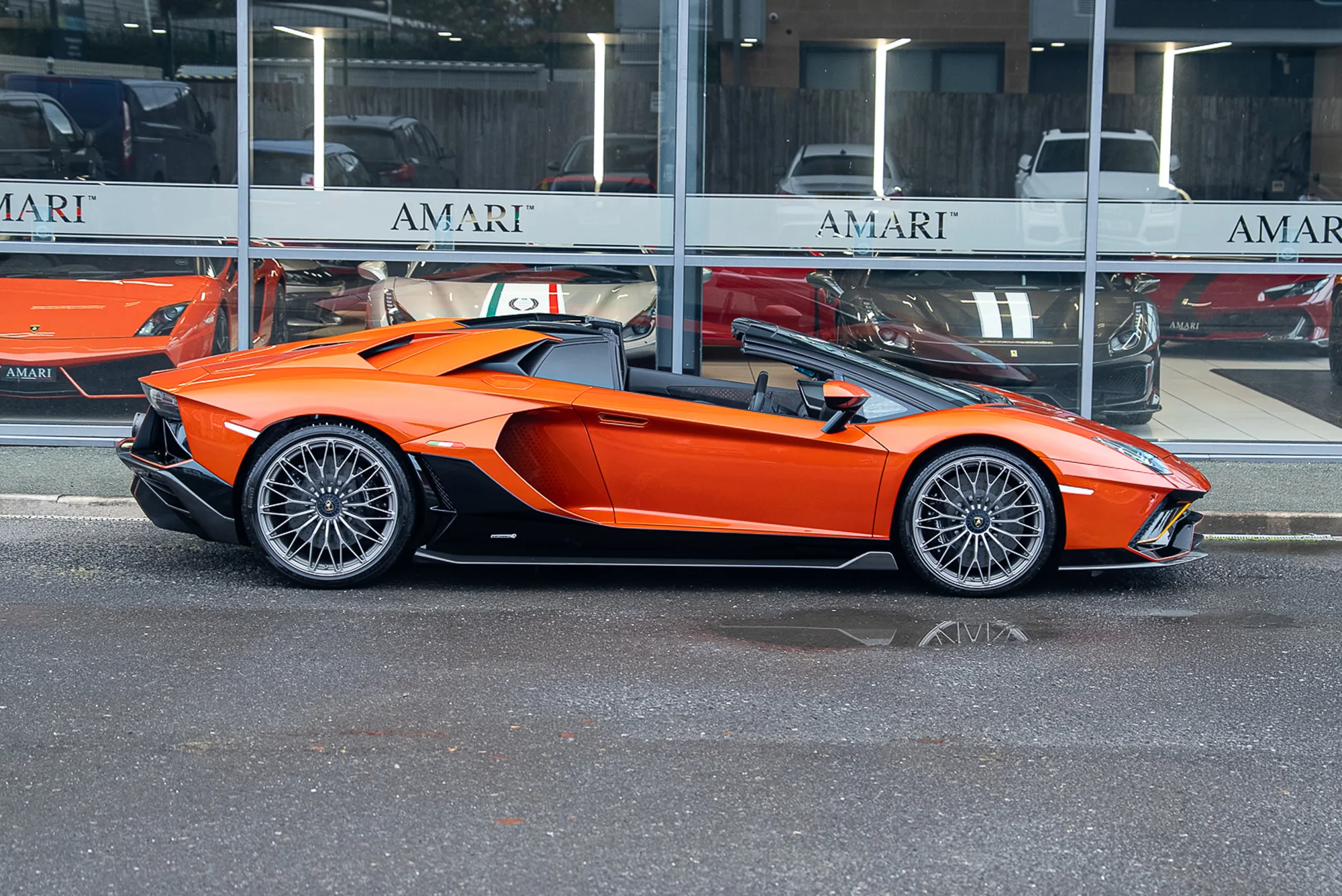 2022 Lamborghini Aventador Ultimae Roadster, 4/30