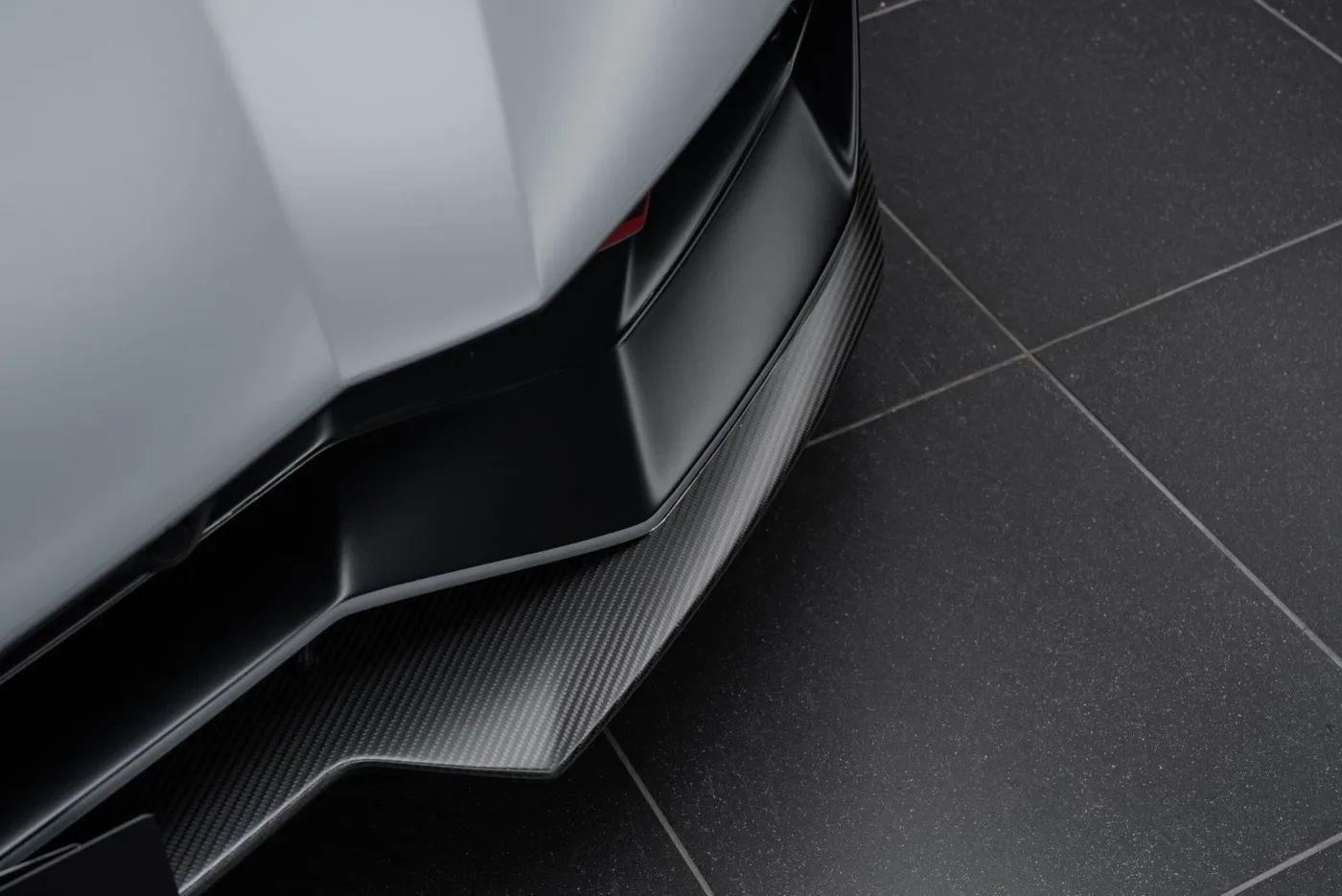 2022 Lamborghini Aventador Ultimae Roadster offered by a specialist dealer in Putzbrunn, Germany, photo 7 of 15