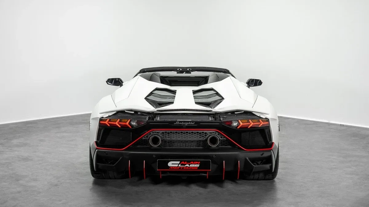 2022 Lamborghini Aventador Ultimae Roadster, 4/30