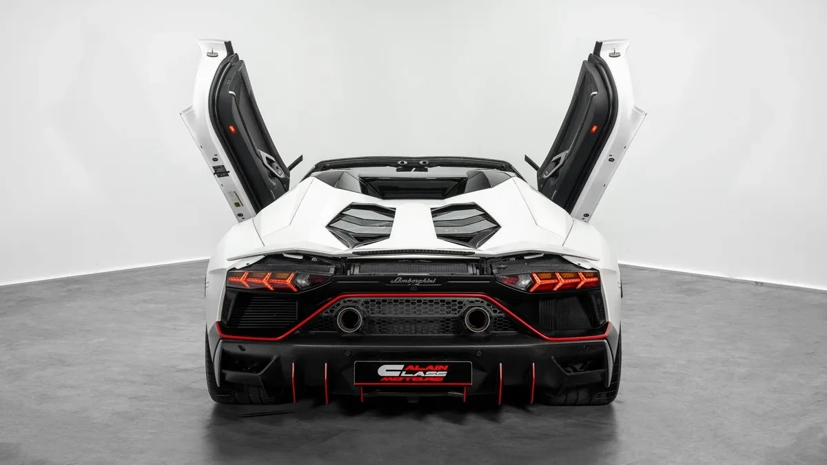 2022 Lamborghini Aventador Ultimae Roadster, 5/30