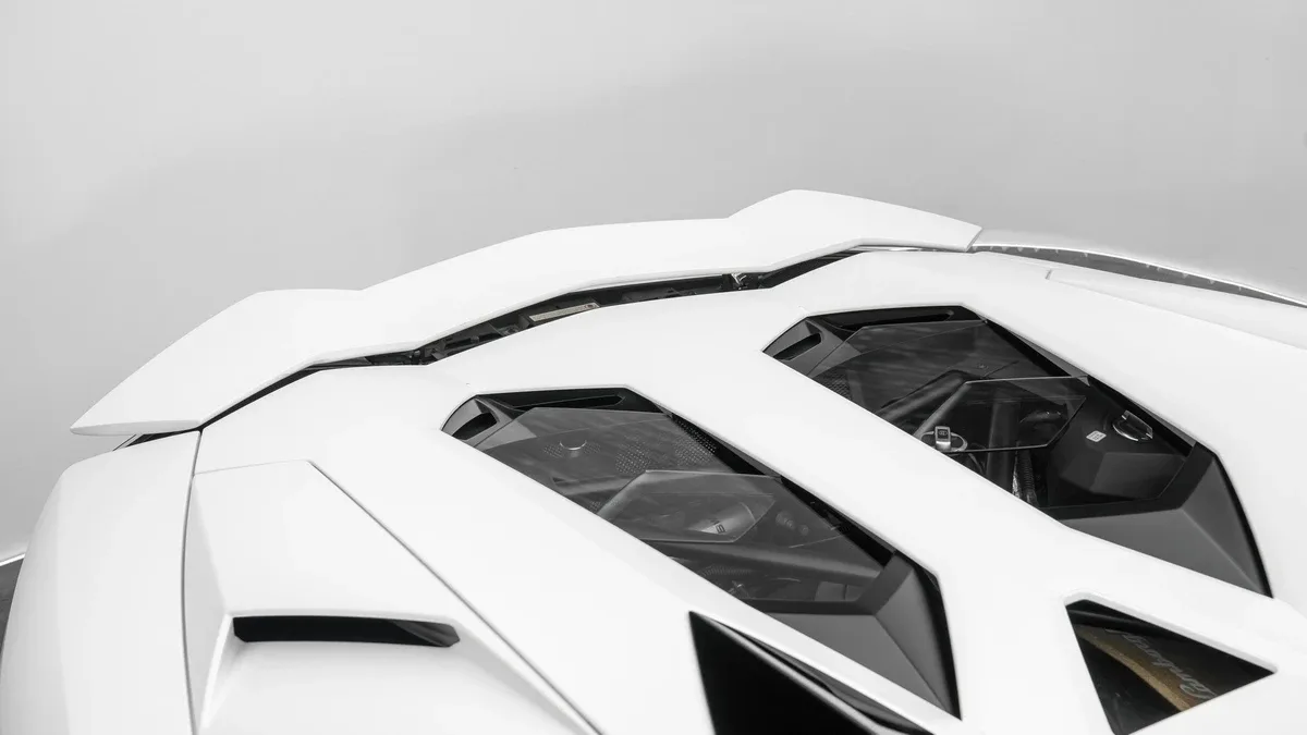2022 Lamborghini Aventador Ultimae Roadster, 11/30