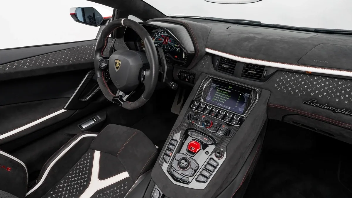 2022 Lamborghini Aventador Ultimae Roadster, 26/30