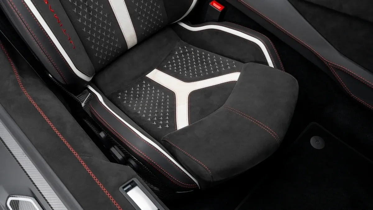 2022 Lamborghini Aventador Ultimae Roadster, 29/30