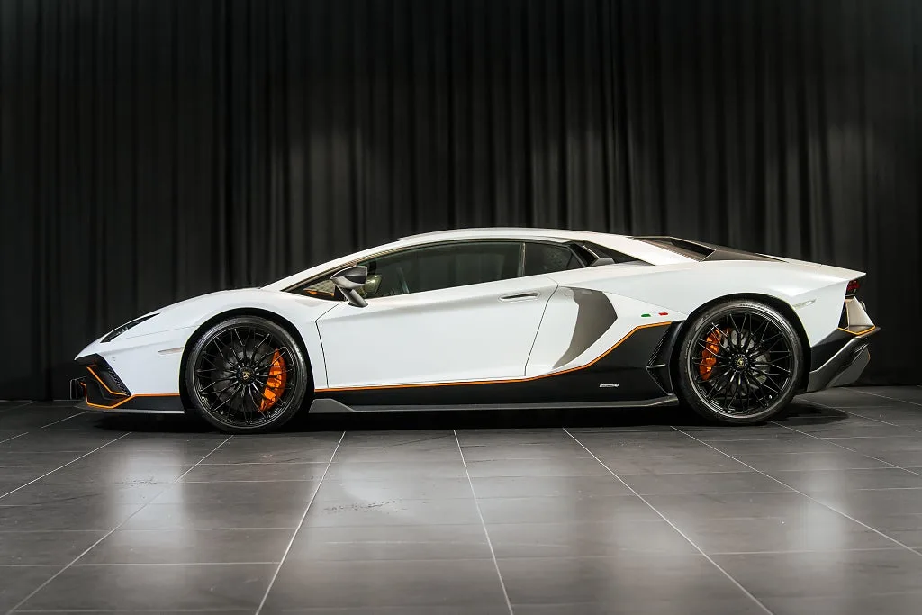 2022 Lamborghini Aventador Ultimae, 2/21