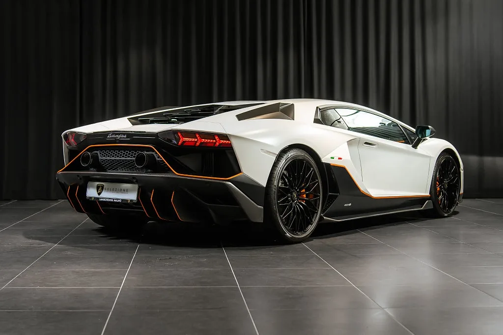 2022 Lamborghini Aventador Ultimae, 4/21