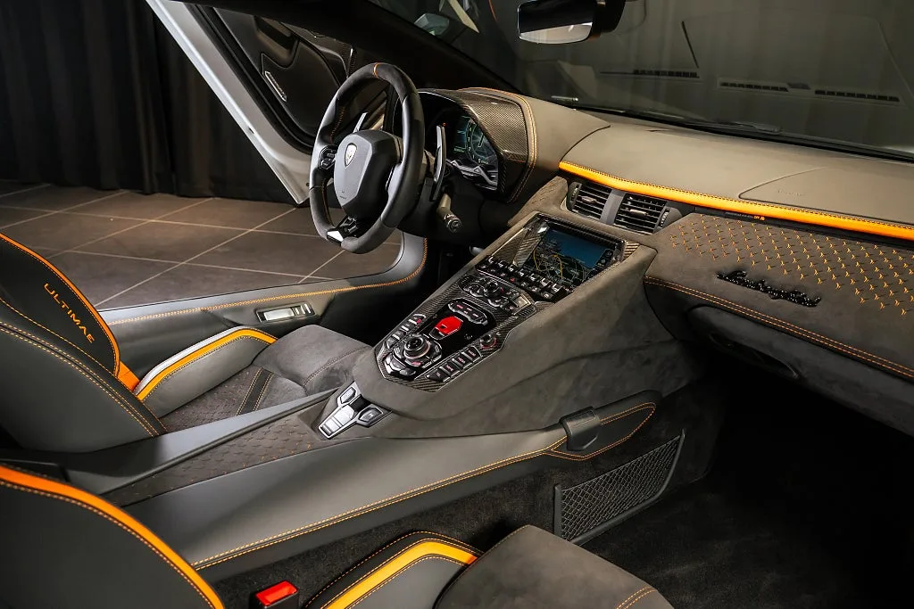 2022 Lamborghini Aventador Ultimae, 9/21