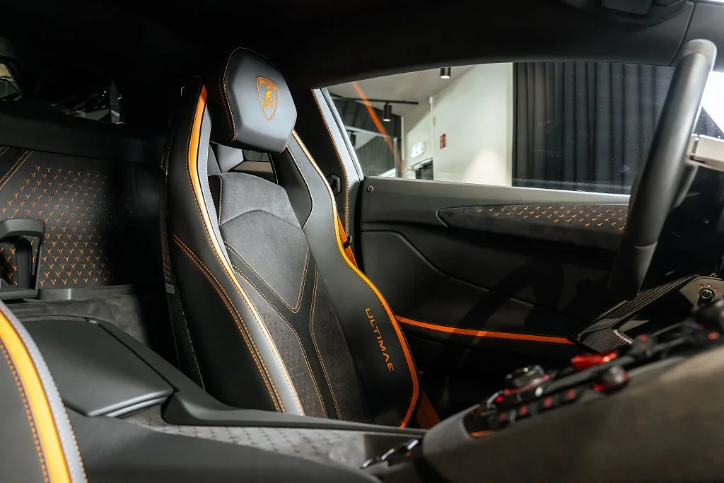 2022 Lamborghini Aventador Ultimae, 10/21