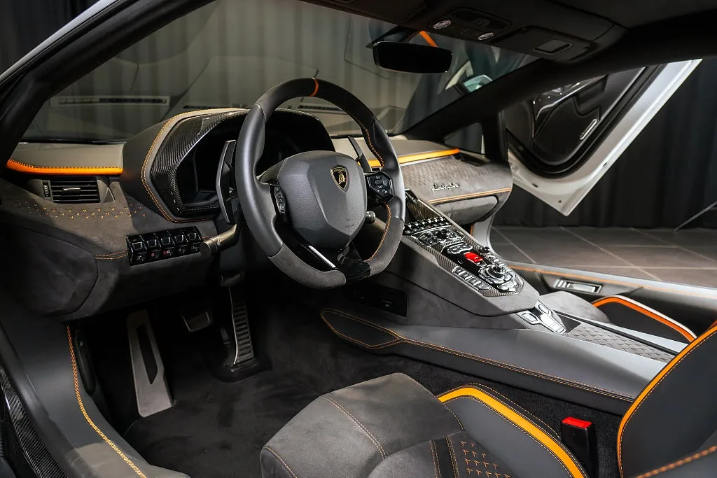 2022 Lamborghini Aventador Ultimae, 11/21
