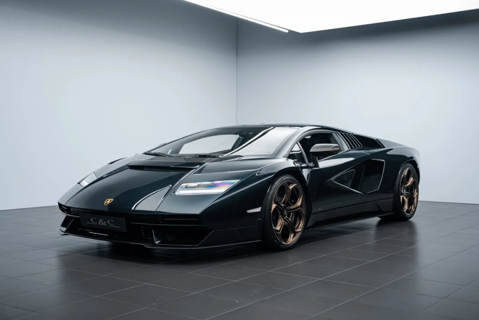 2022 Lamborghini Countach LPI 800-4 angeboten von einem Supersportwagenhändler in Putzbrunn, Deutschland, Hauptfoto